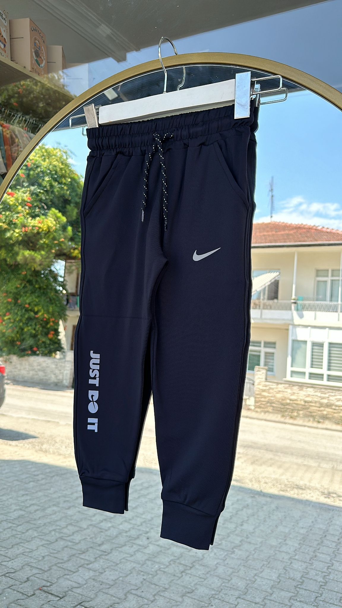 LACİVERT%20DALGIÇ%20KUMAŞ%20NIKE%20EŞOFMAN